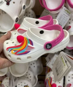 pallets de crocs en liquidación