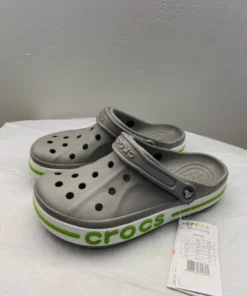 pallets de crocs en liquidación