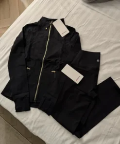 lululemon athletica clothing​