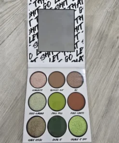 pallets de cosméticos en liquidación